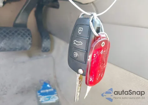 2005 Audi A6 4.2 из США, поврежденный, VIN WAUDL74F35N043528